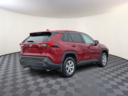 Used 2022 Toyota RAV4 LE image 6