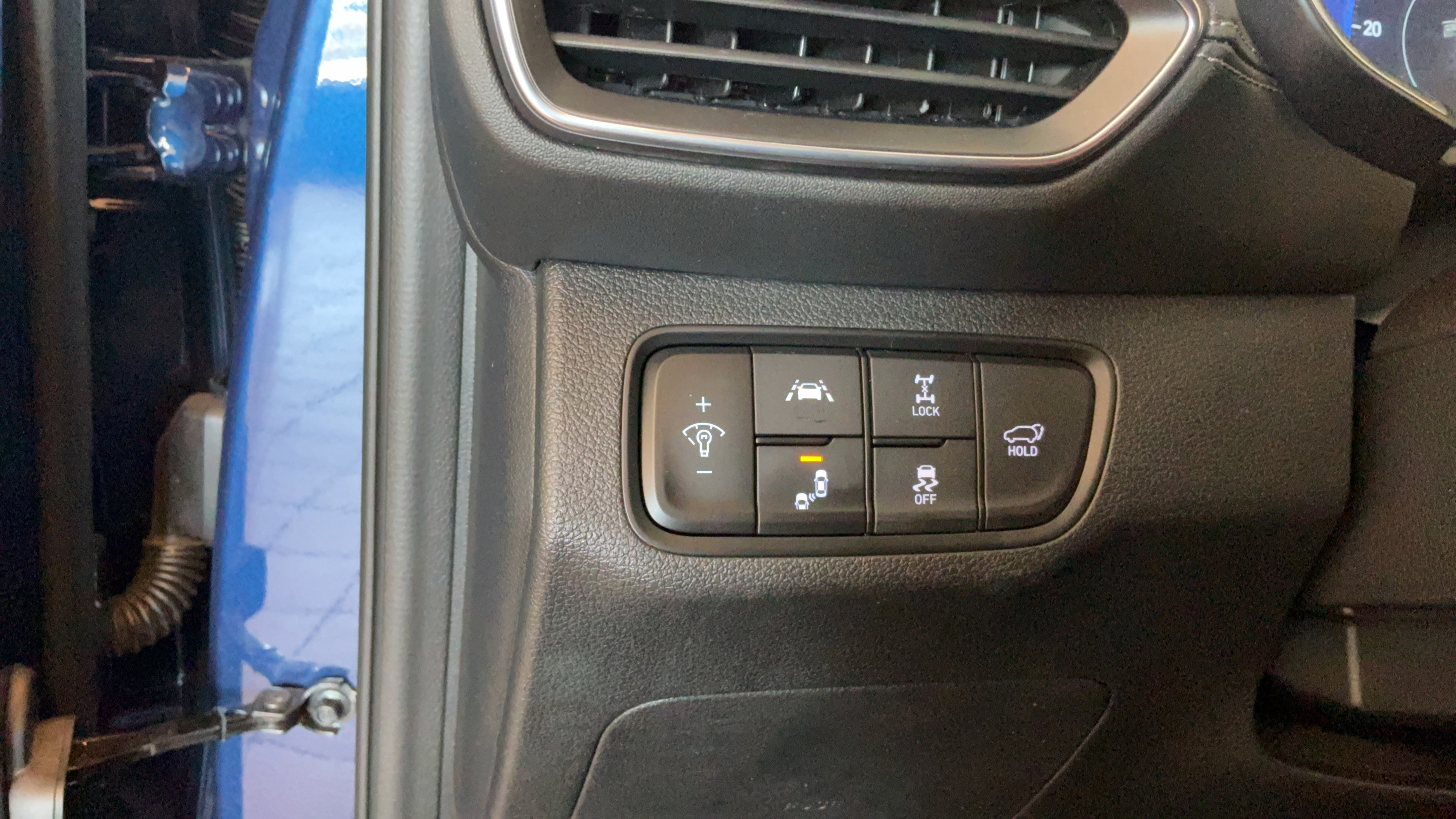 Used 2020 Hyundai Santa Fe Limited AWD/4WD image 15