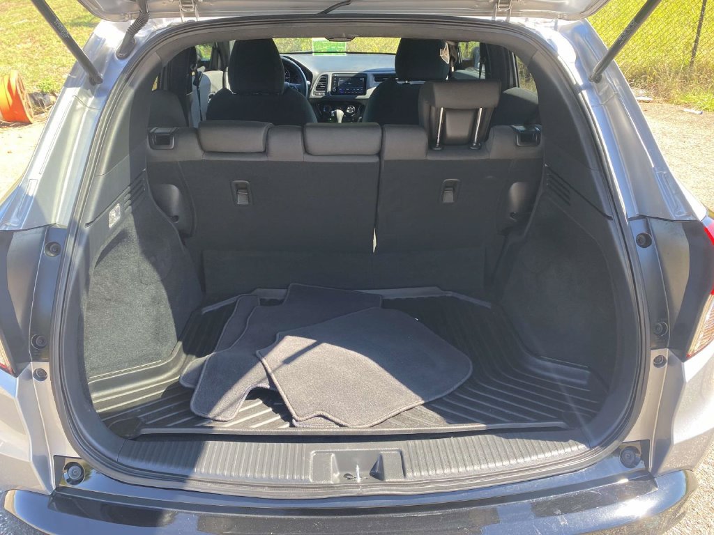 Used 2022 Honda HR-V Sport image 13