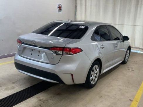 Used 2021 Toyota Corolla LE FWD image 2