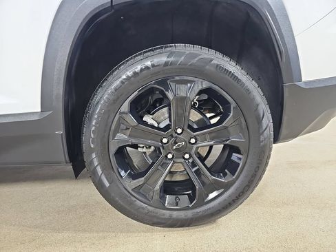 Certified 2025 Chevrolet Equinox LT w/ Convenience Package II AWD/4WD image 39