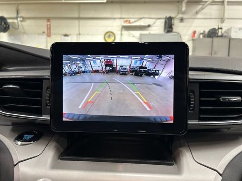 Certified 2024 Ford Explorer XLT w/ Equipment Group 202A AWD/4WD image 19