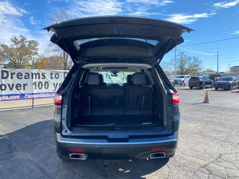 Used 2020 Chevrolet Traverse Premier image 3