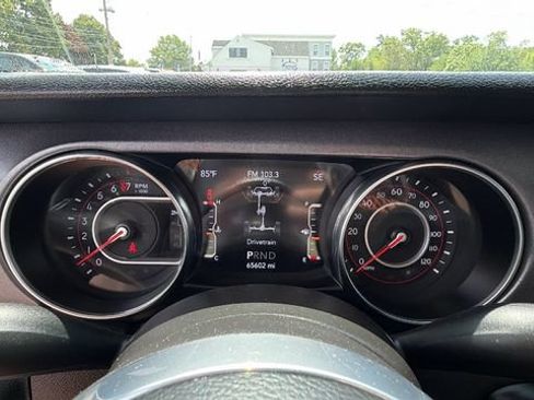 Used 2021 Jeep Gladiator Mojave AWD/4WD image 30