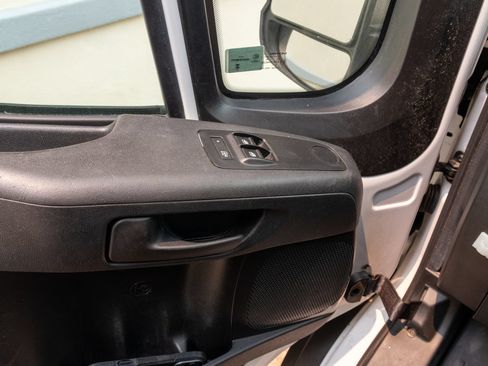 Used 2023 RAM ProMaster 2500 FWD image 19
