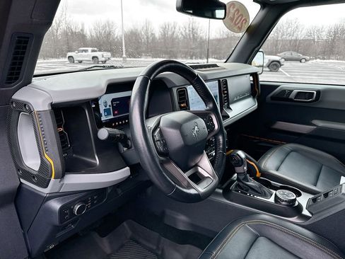 Used 2022 Ford Bronco Badlands image 14