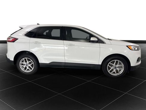 Used 2021 Ford Edge SEL FWD image 6