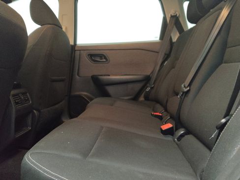 Used 2023 Nissan Rogue S FWD image 18