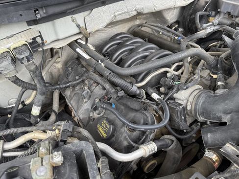 Used 2012 Ford F150 XLT w/ XLT Chrome Pkg image 21