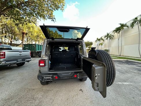 Certified 2021 Jeep Wrangler Unlimited Sahara image 31