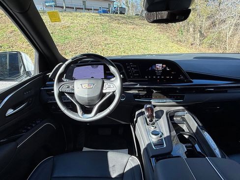 Used 2024 Cadillac Escalade Sport w/ LPO, ONYX Package image 10