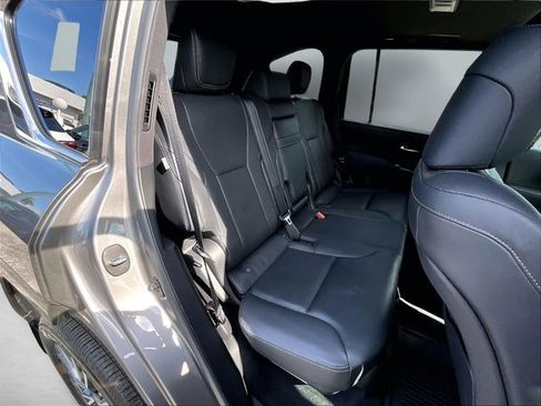 Used 2023 Lexus LX 600 4WD w/ Premium Package image 29