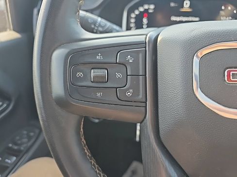 Used 2025 GMC Sierra 2500 AT4 AWD/4WD image 18