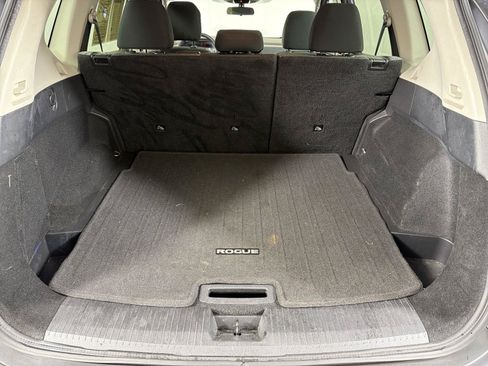 Used 2021 Nissan Rogue SV FWD image 16
