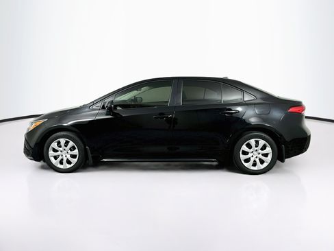 Used 2025 Toyota Corolla LE FWD image 4