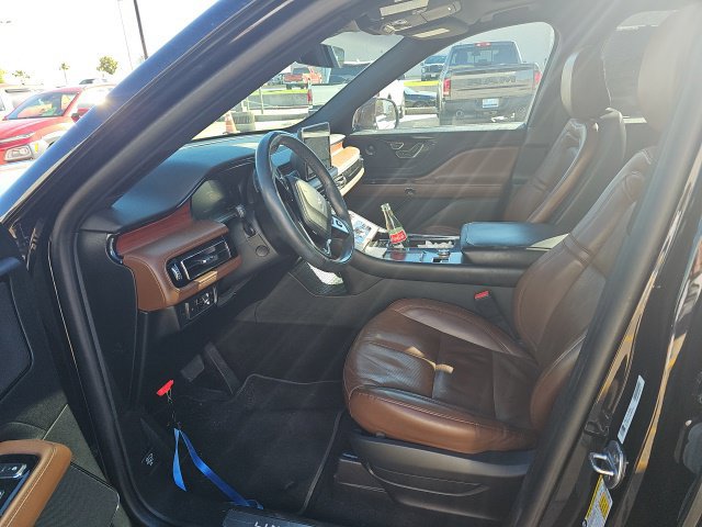 Used 2020 Lincoln Aviator Reserve w/ Equipment Group 201A RWD image 3