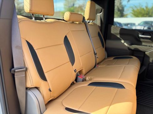 Used 2021 Chevrolet Silverado 1500 LT image 17