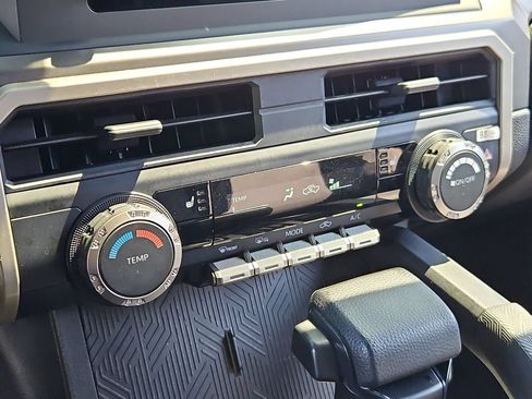 Used 2024 Toyota Tacoma SR5 AWD/4WD image 25