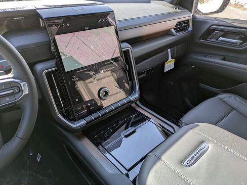 New 2026 GMC Yukon XL Denali w/ Sun & Power Step Package image 21