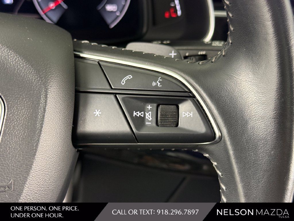 Used 2019 Audi Q8 Prestige AWD/4WD image 29