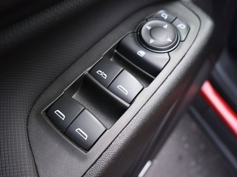 Used 2024 Chevrolet Equinox RS w/ RS Leather Package image 9