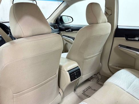 Used 2012 Toyota Camry XLE FWD image 23