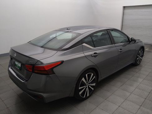 Used 2022 Nissan Altima 2.5 SR FWD image 9