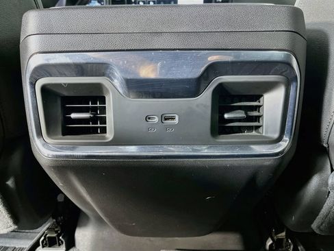 Used 2022 GMC Sierra 1500 Elevation w/ Elevation Premium Package AWD/4WD image 33