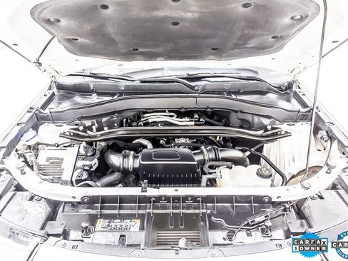 Used 2020 Ford Explorer Platinum w/ Premium Technology Package image 39