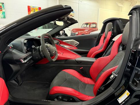 Used 2023 Chevrolet Corvette Stingray Preferred Conv w/ 2LT RWD image 11