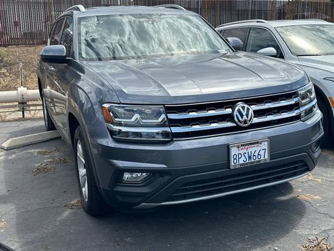 Used 2019 Volkswagen Atlas SE FWD image 2
