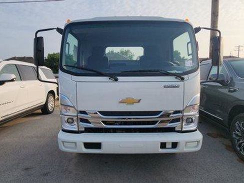 New 2024 Chevrolet Low Cab Forward image 3