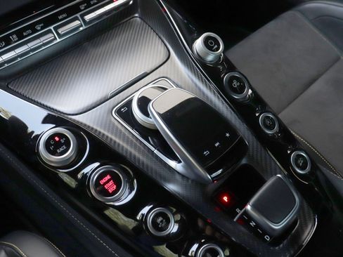 Used 2018 Mercedes-Benz AMG GT R image 30