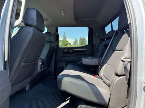 Used 2025 GMC Sierra 1500 SLT w/ SLT Premium Plus Package AWD/4WD image 15