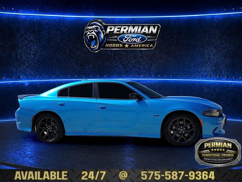 Used 2023 Dodge Charger R/T w/ Plus Group RWD image 5