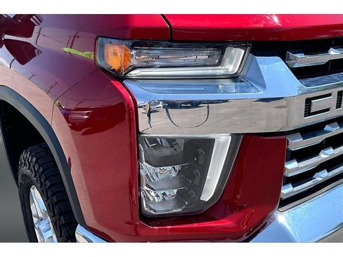 Used 2022 Chevrolet Silverado 3500 LTZ AWD/4WD image 32