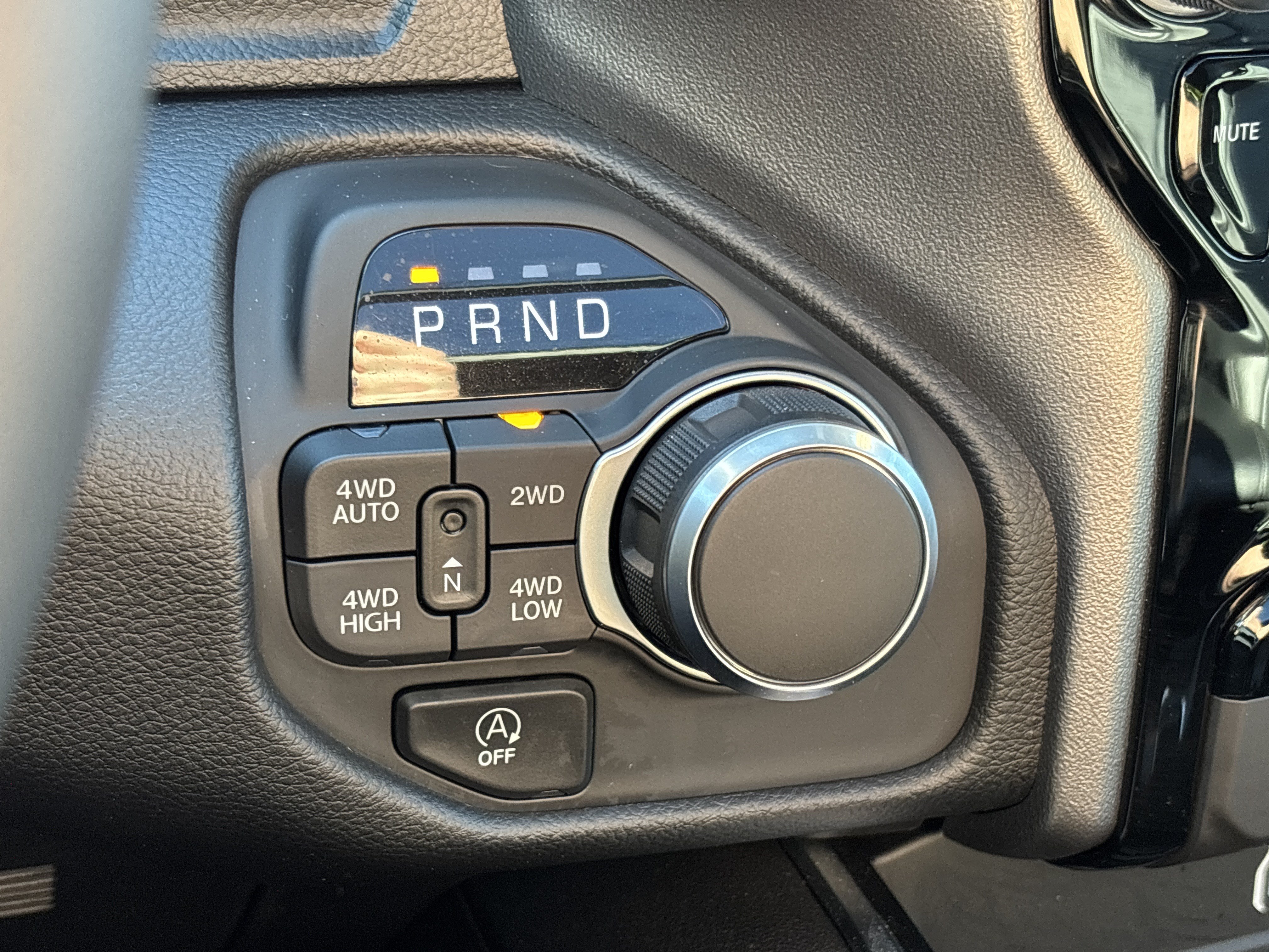 Used 2025 RAM 1500 Big Horn AWD/4WD image 26