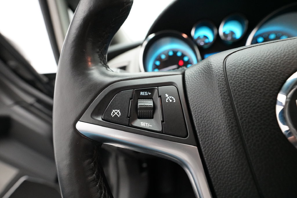 Used 2016 Buick Verano Sport Touring FWD image 17