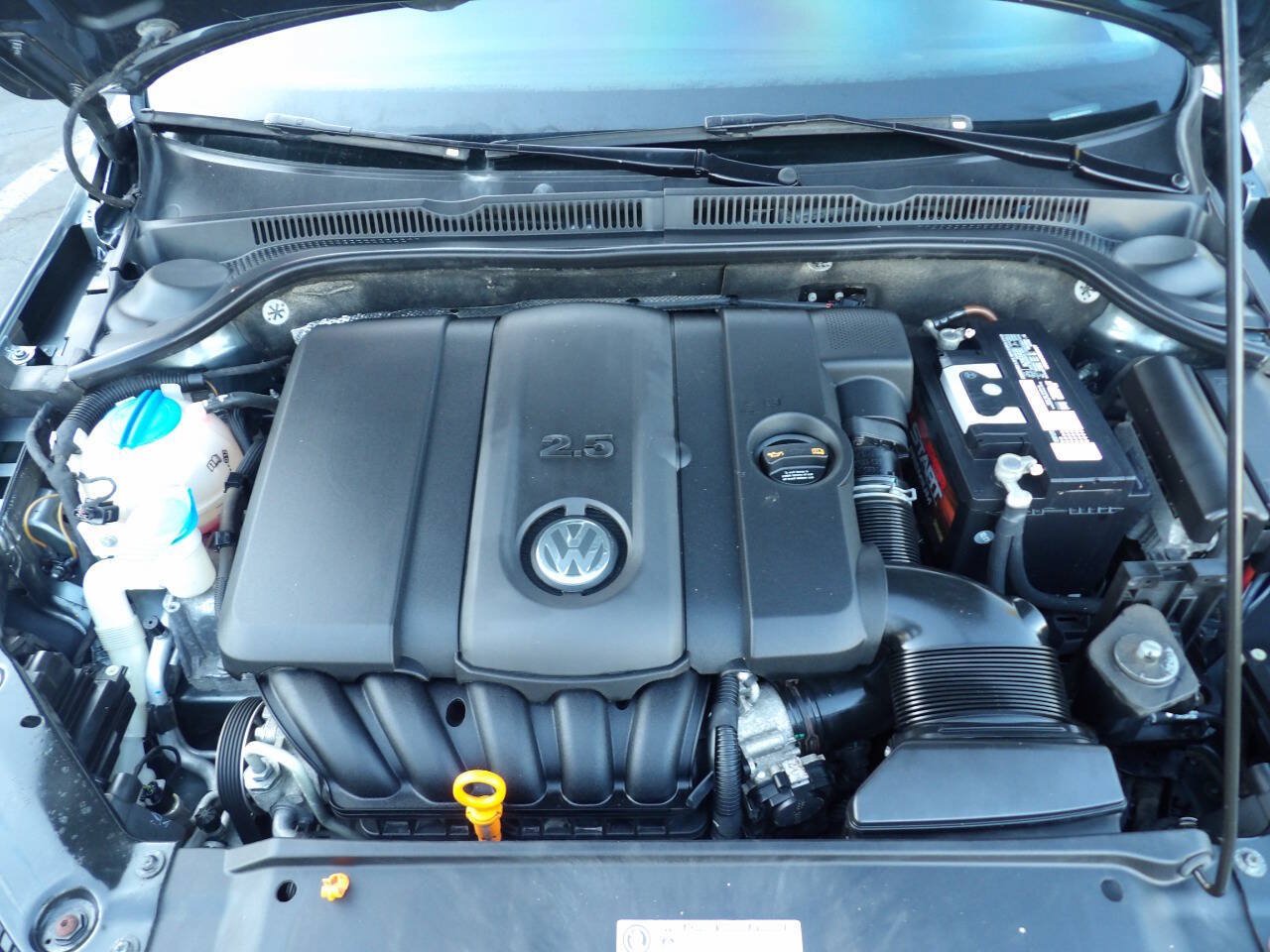 Used 2011 Volkswagen Jetta SE FWD image 13