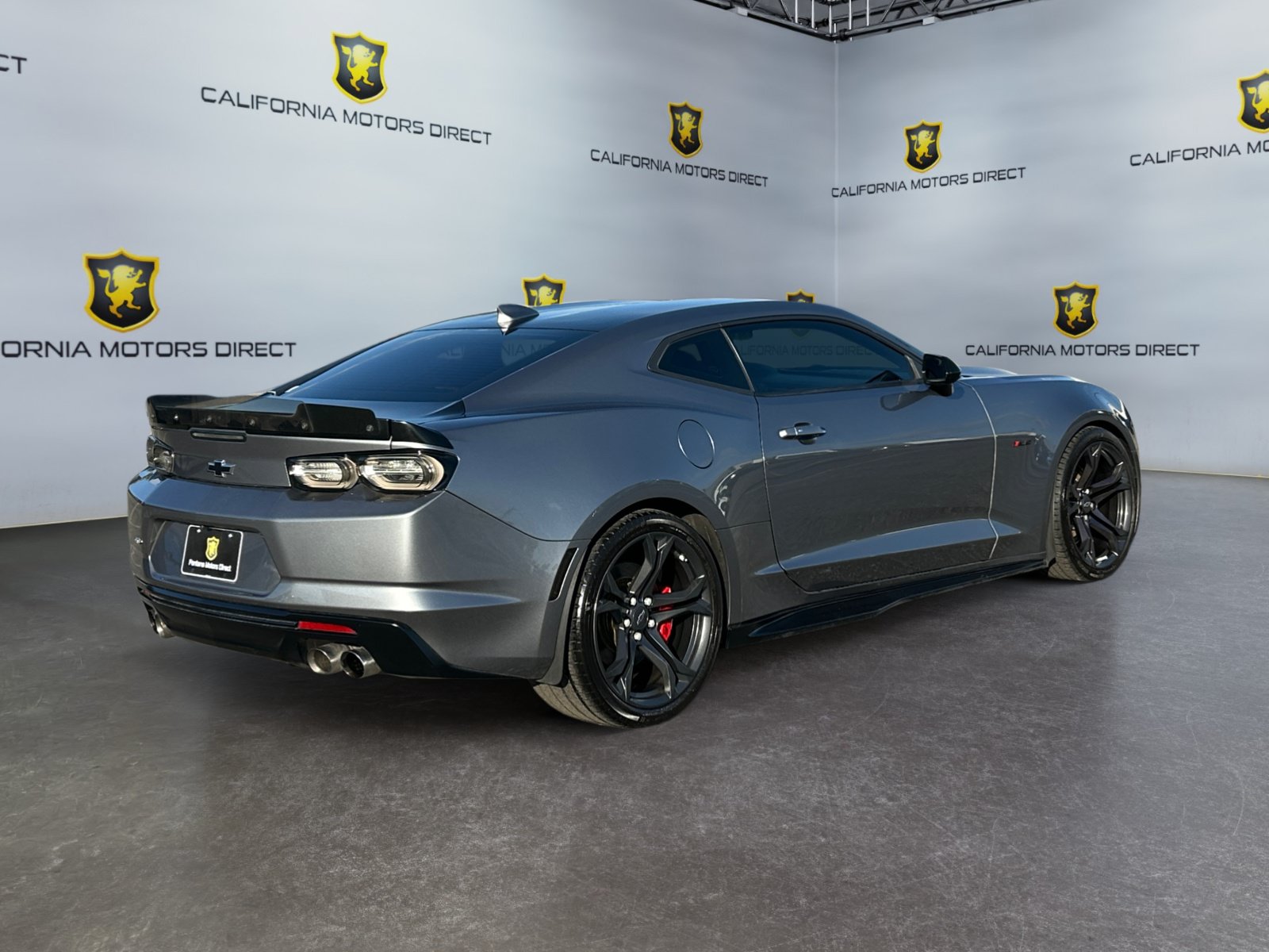Used 2021 Chevrolet Camaro SS RWD image 5