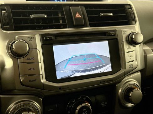 Used 2016 Toyota 4Runner SR5 Premium image 25