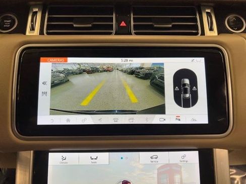 Used 2019 Land Rover Range Rover HSE AWD/4WD image 17