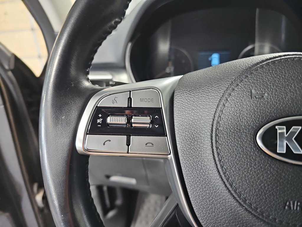 Used 2021 Kia Telluride S AWD/4WD image 15