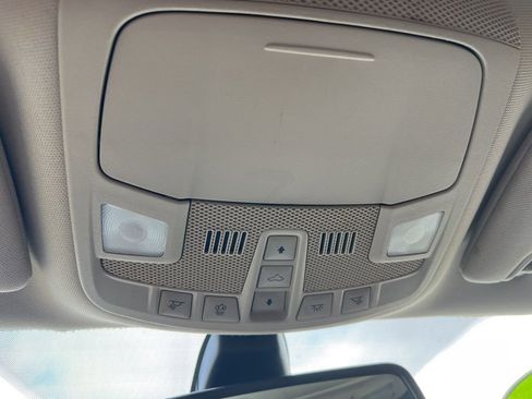 Used 2020 Ford Fusion SEL image 17