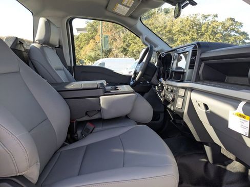 New 2025 Ford F600 4x4 Regular Cab Super Duty w/ XL Chrome Package image 13