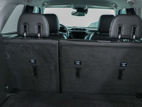 Used 2021 Chevrolet TrailBlazer LT w/ Premium Seating Package FWD image 28