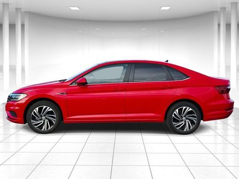 Used 2020 Volkswagen Jetta SEL image 2
