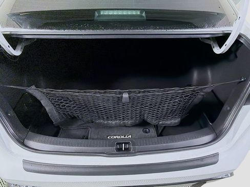 Used 2024 Toyota Corolla SE image 28