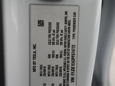 Used 2023 Tesla Model 3 Standard Range RWD image 29