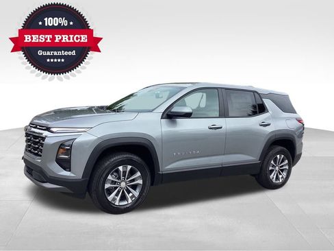 New 2026 Chevrolet Equinox LT image 2